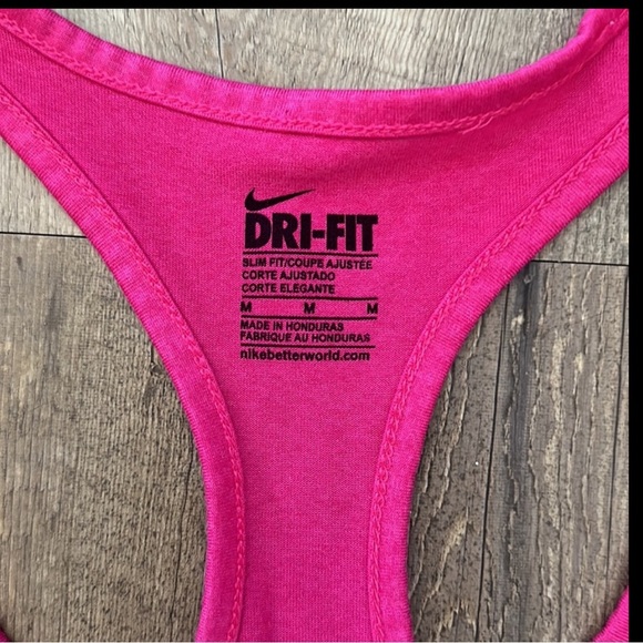 WOMENS NIKE DRI FIT ATHLETIC TANK PINK SIZE MEDIUM NWOT PERFECT CONDITION - Picture 3 of 3